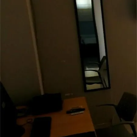 Port Very Near Fast Wi-fi Netflix Room2 *